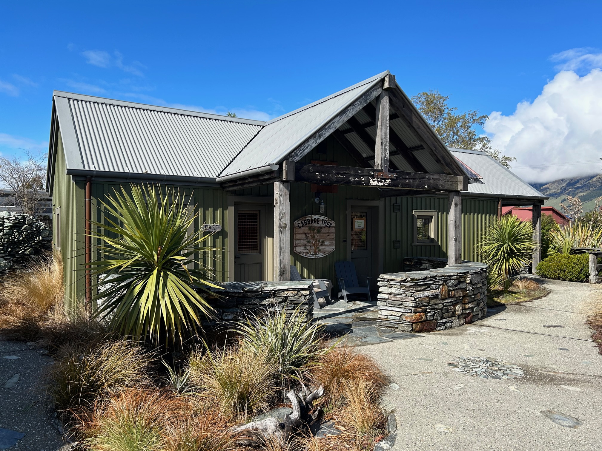 Premium two bedroom chalet - The Headwaters Eco Lodge