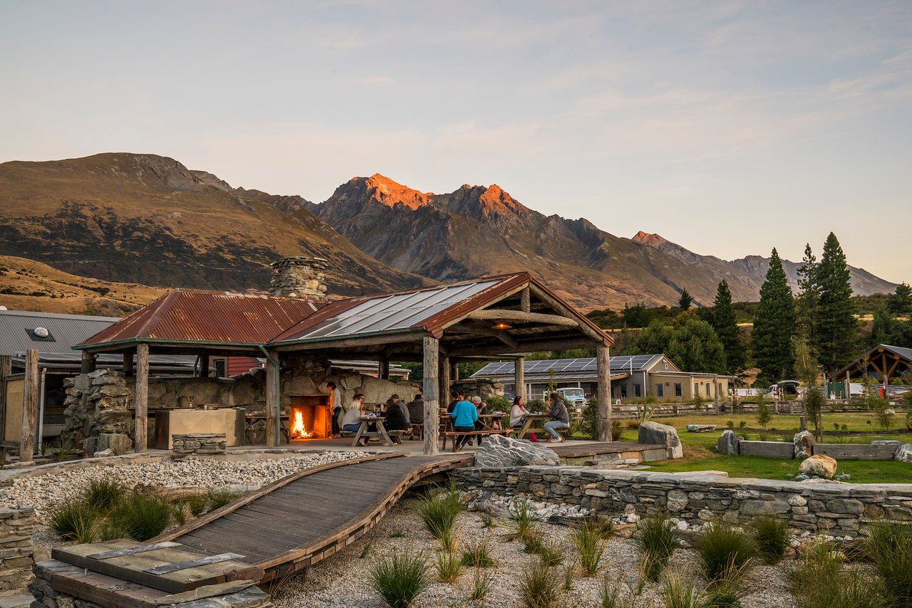 Scheelite Shelter at The Headwaters Eco Lodge